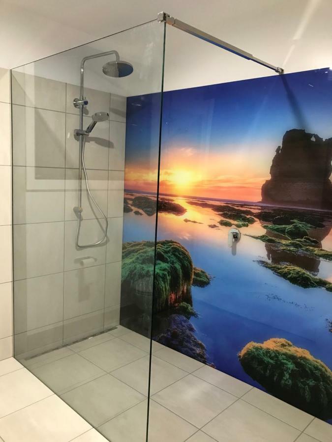 Langleys Port Campbell Hobby Farm Apartment ภายนอก รูปภาพ